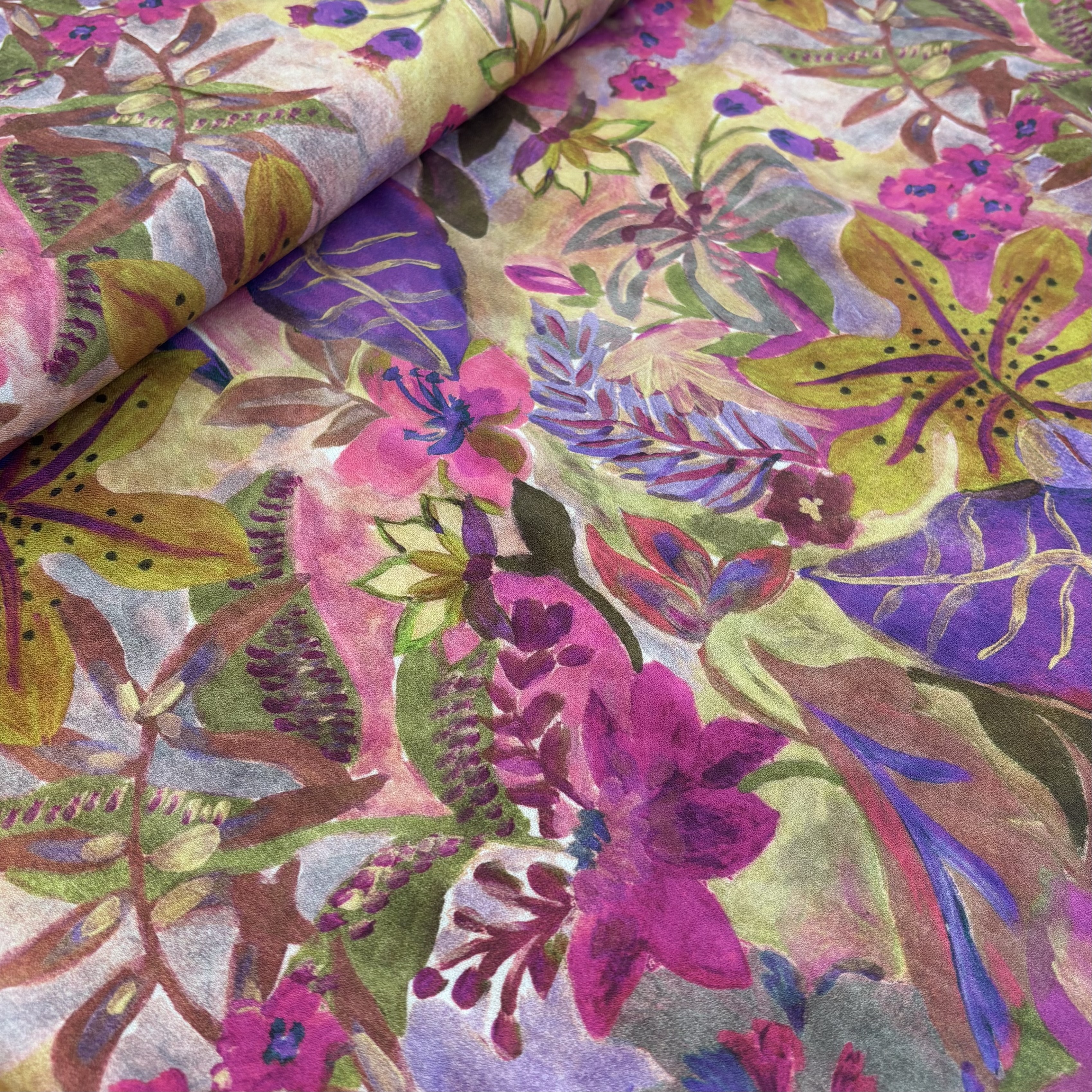 Viskose bunt geblümt