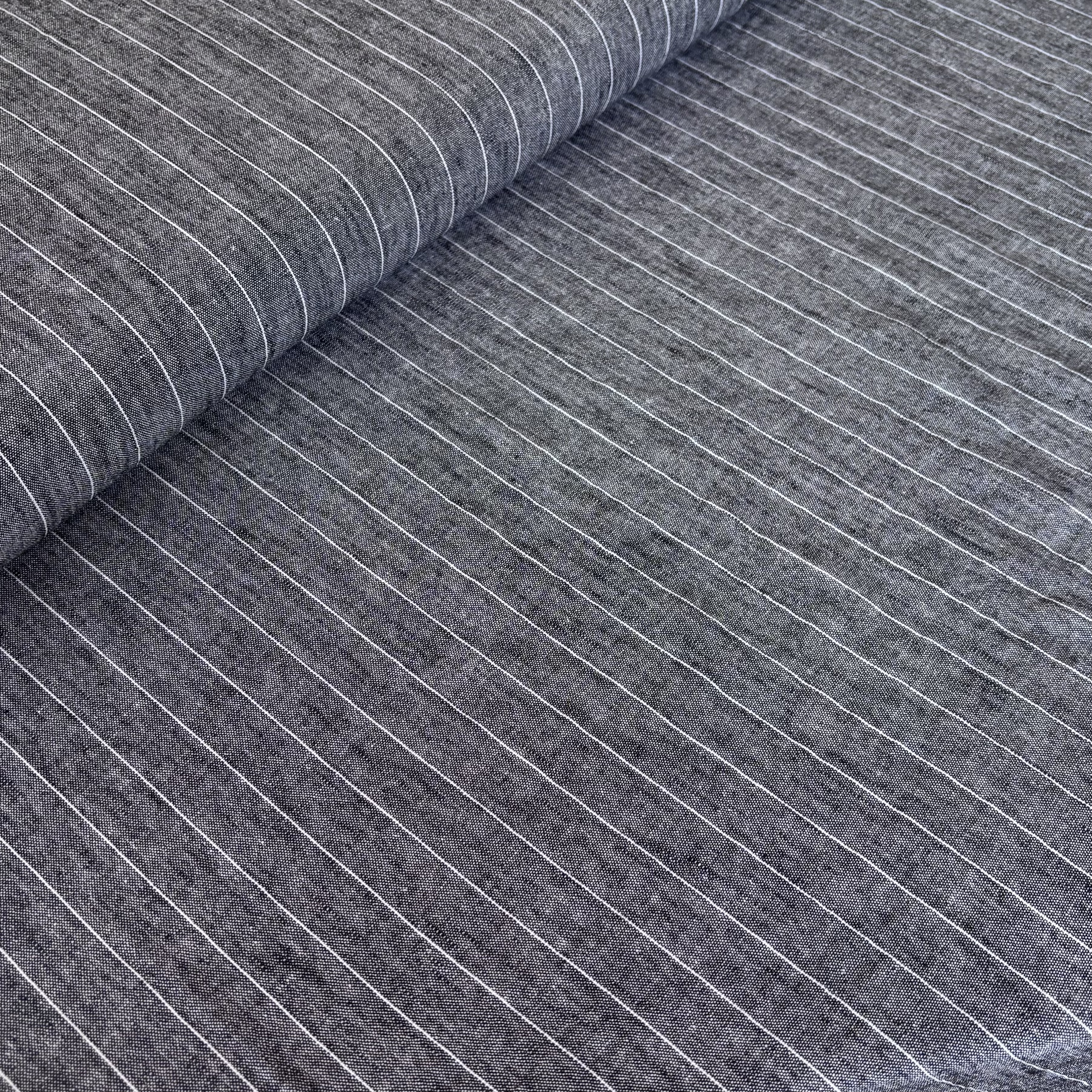 Hosenstoff Kleiderstoff grau gestreift