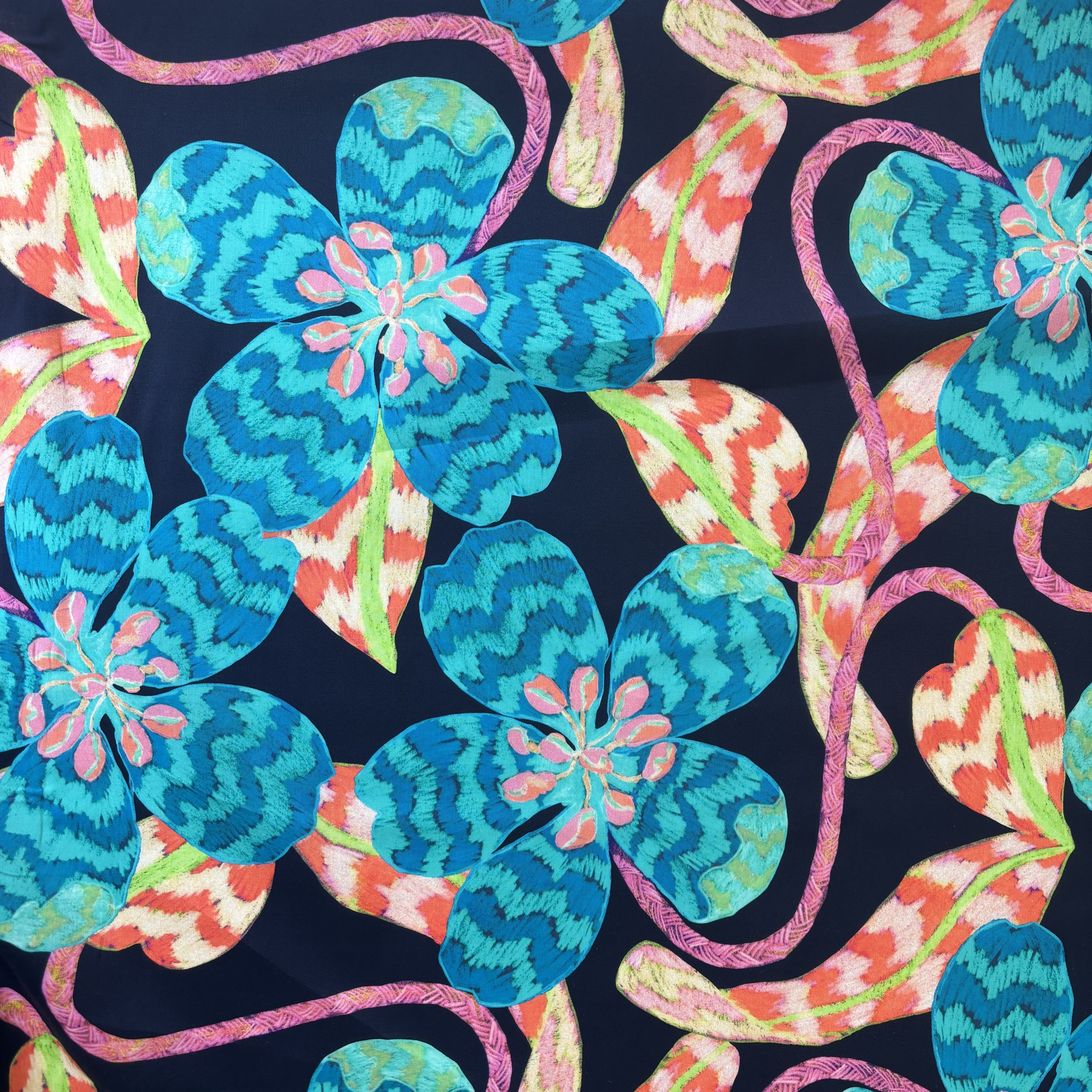 Liberty Fabric Leading Lady türkise Blumen