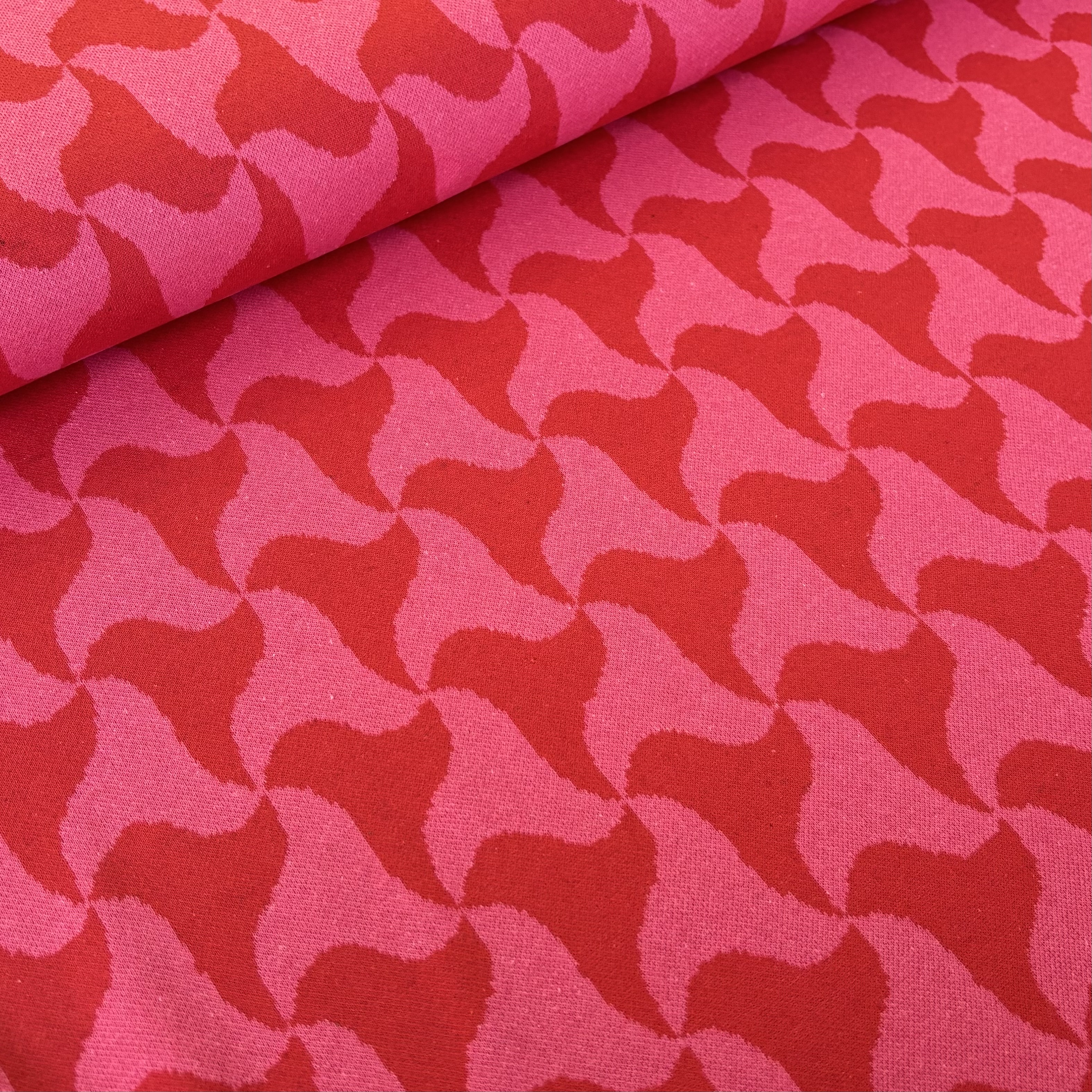 Jeersey Strickstoff rot pink gemustert