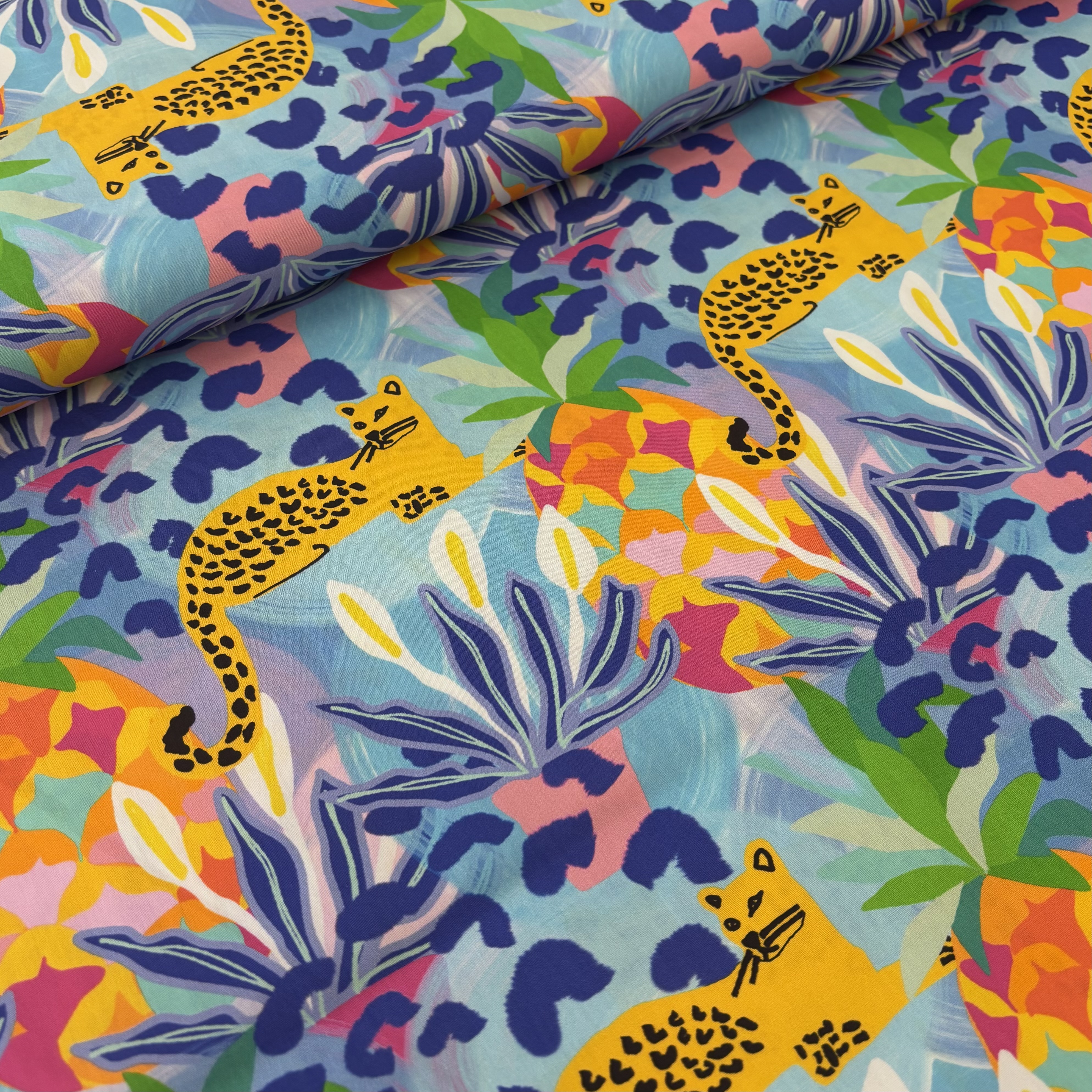 Baumwolle türkis mit Leoparden