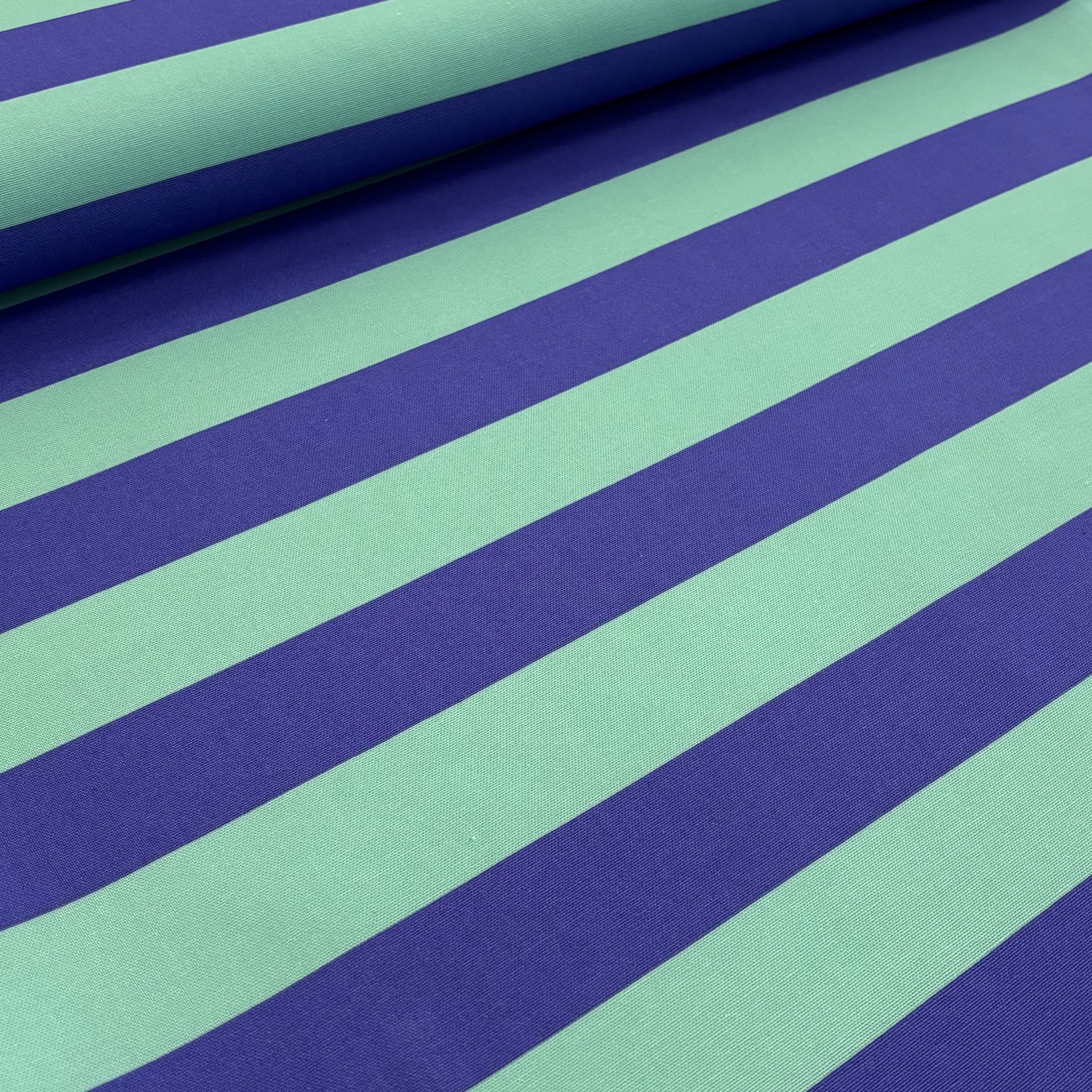 Canvas blau gestreift