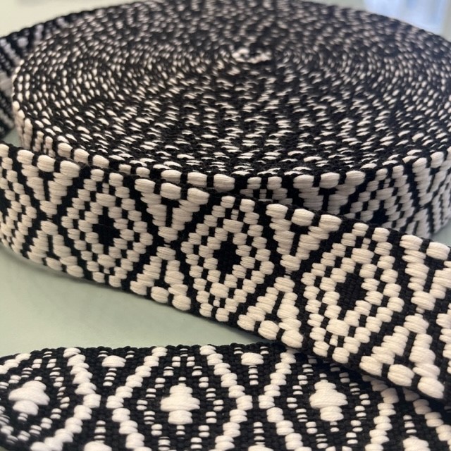 Gurtband schwarz weiß Ethno Muster