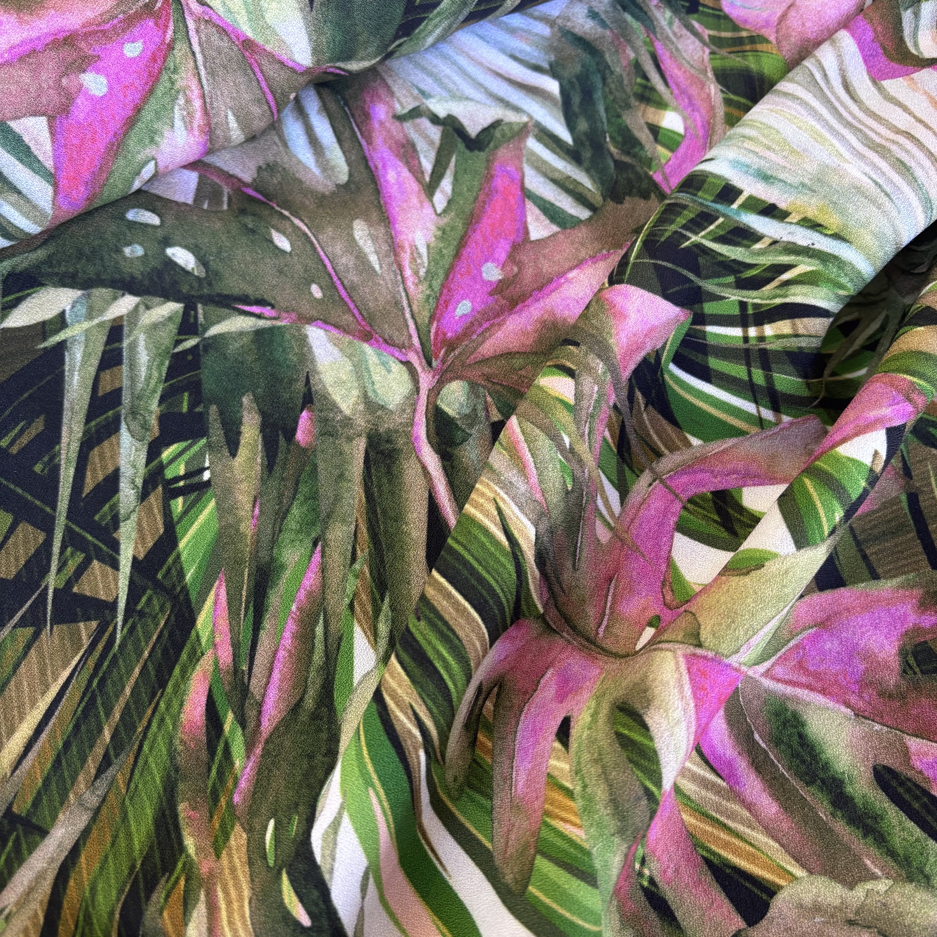 Viskose Viskosestoff rosa grün mit Blättern