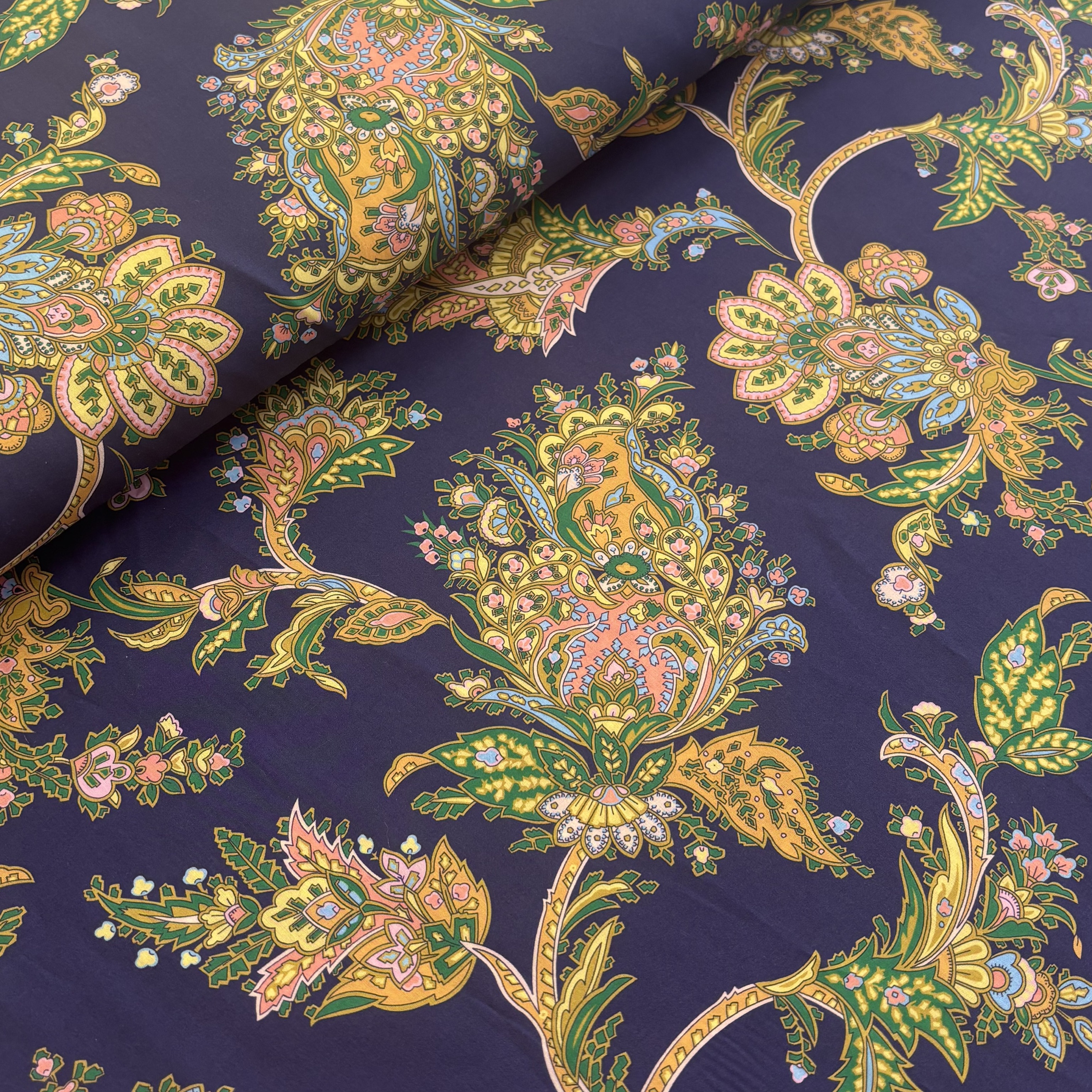 Liberty Fabric Garden Melody blau gemustert