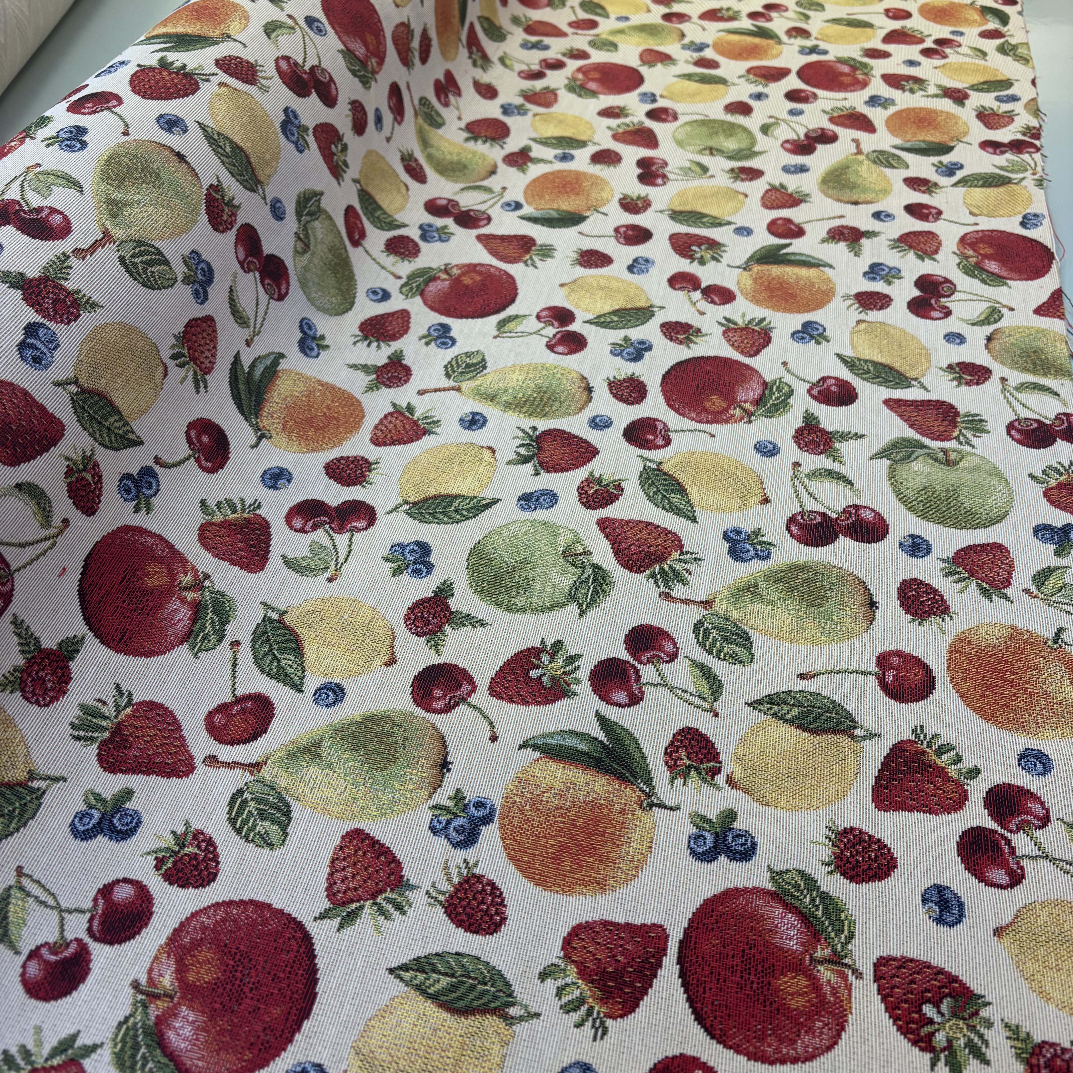 Dekostoff Gobelin mit Früchten 