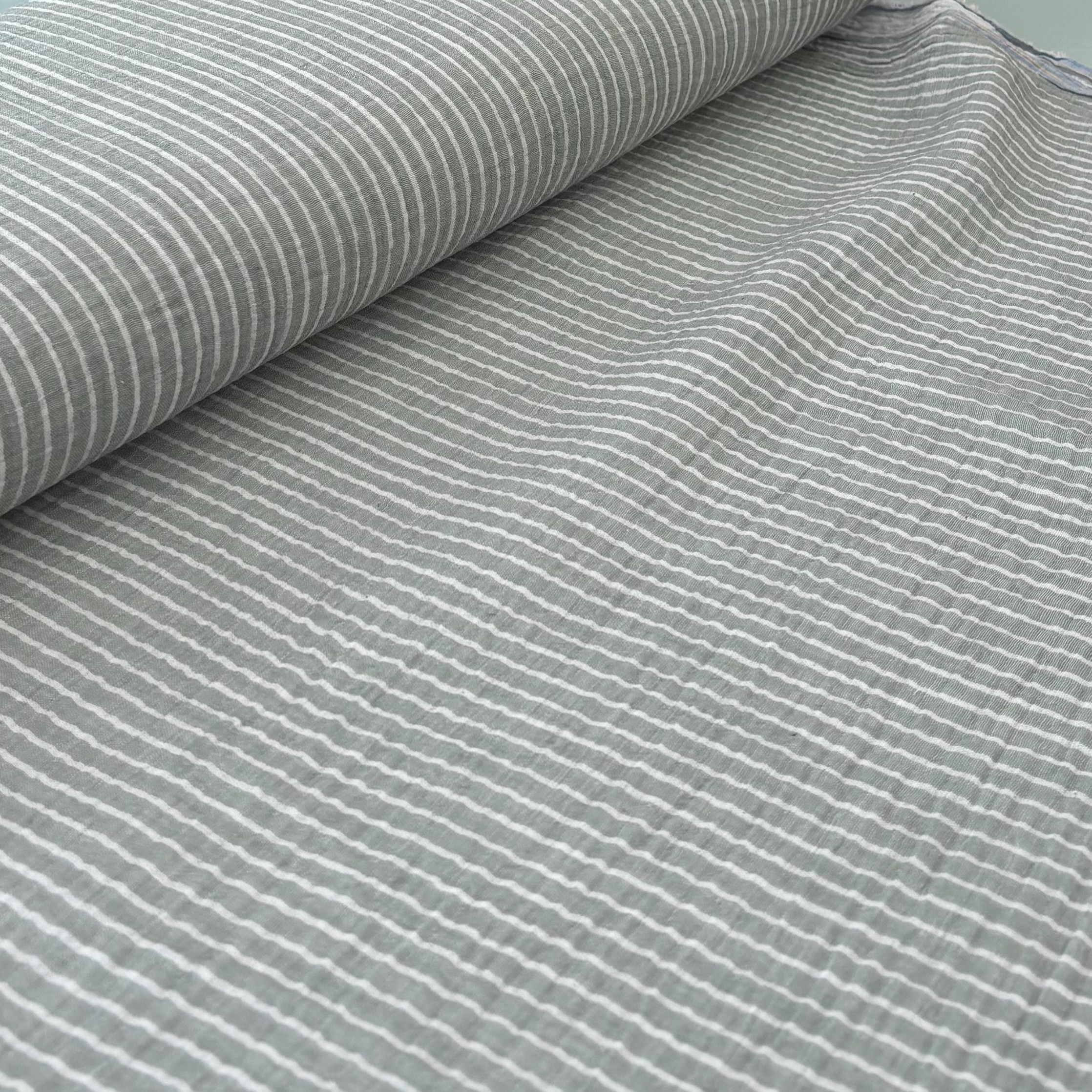 Musselin Musselinstoff Baumwolle mint weiß gestreift 