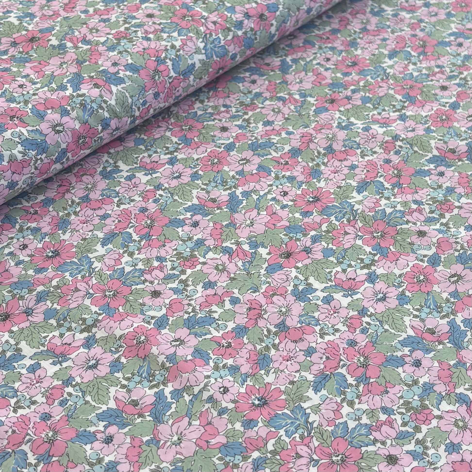 Liberty Fabric Garden Melody kleine Blumen