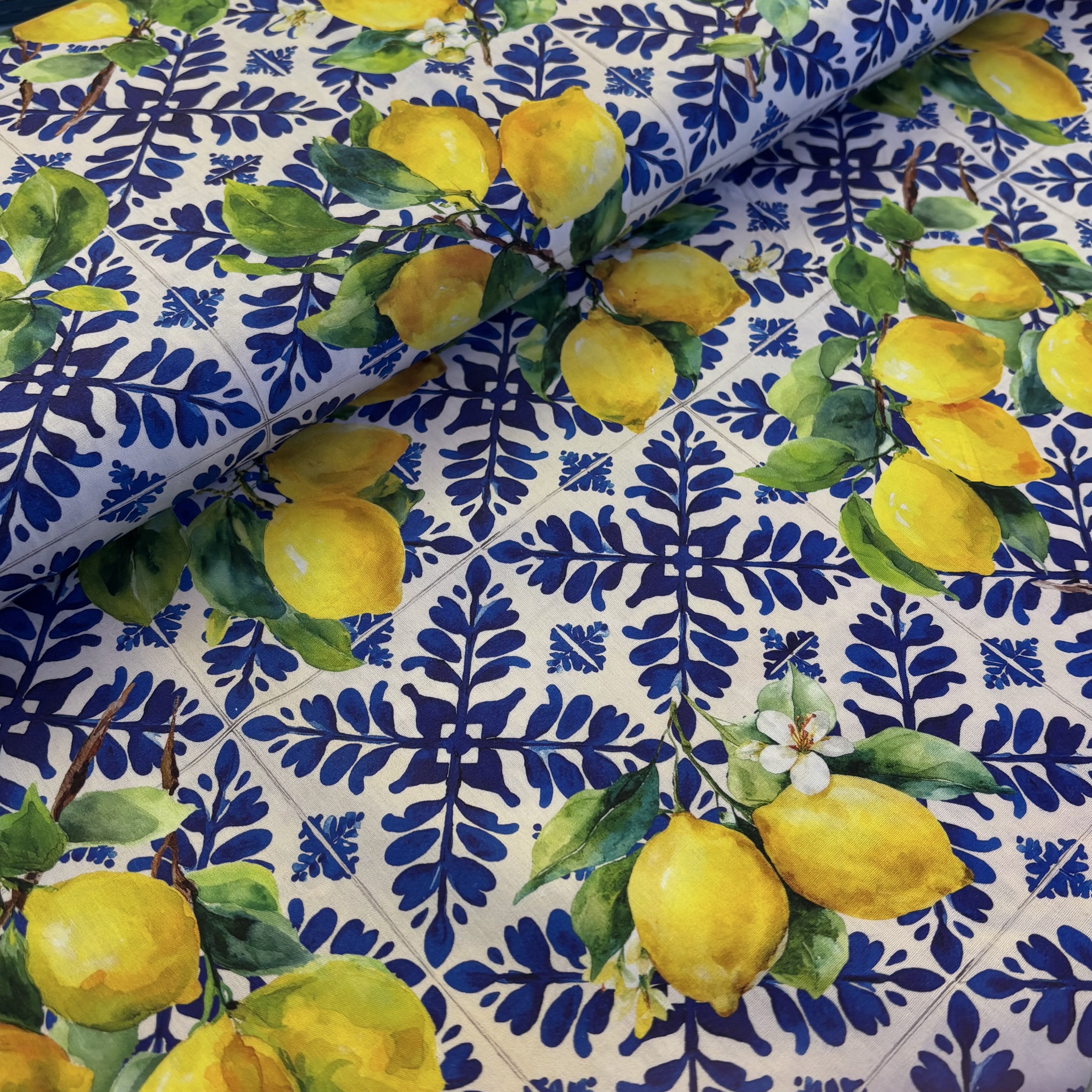 Viskose Baumwolle mit Zitronen